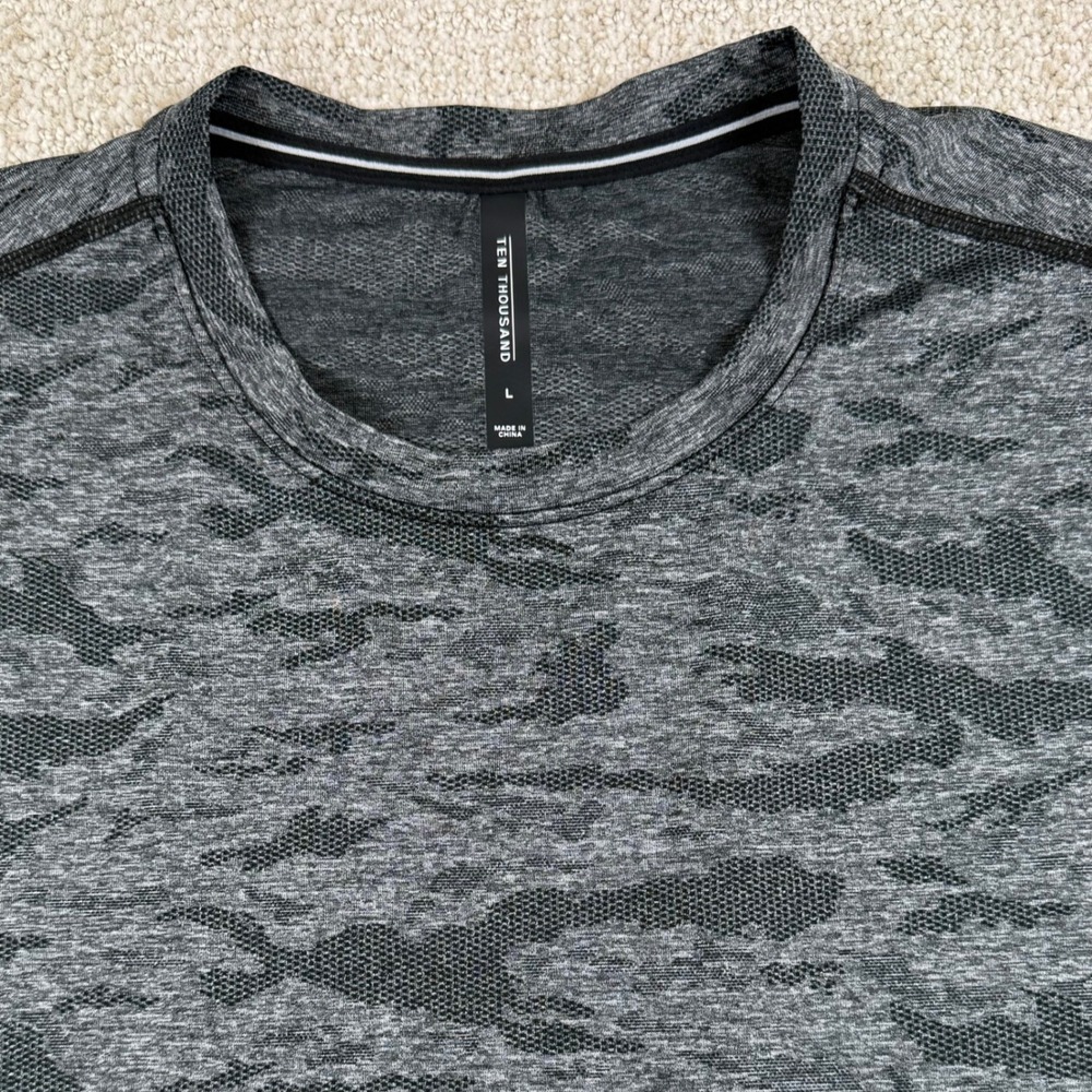 Ten Thousand Mens Large Black Gray Camo Knit Performance Training Shirt